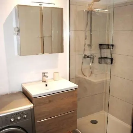 아파트 Walk To The Beach, Flat With Terrace And Parking 앙티브